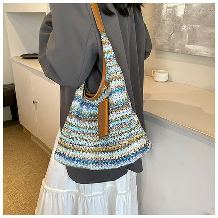 Hand-Woven Large Capacity Tote Bag for Women, Fashionable Commuter Bag, INS Style, Beach Bag for Daily Travel