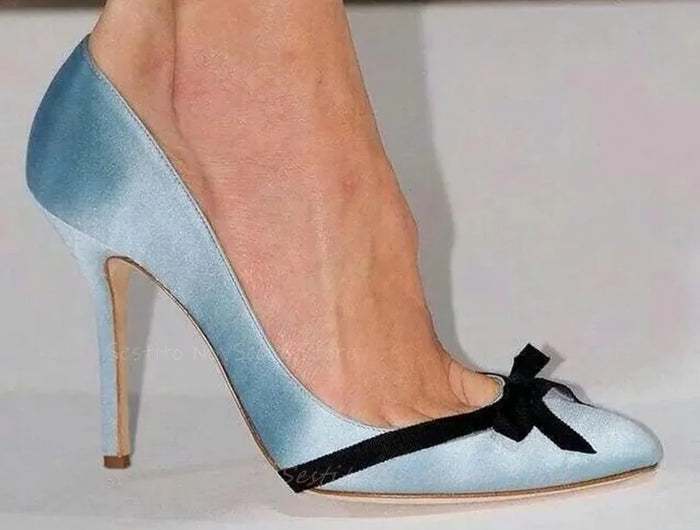 Décolleté in raso blu con punta a punta con fiocco nero Decor Tacchi a spillo Moda estiva Abito da donna Sandali classici casual Suola in gomma