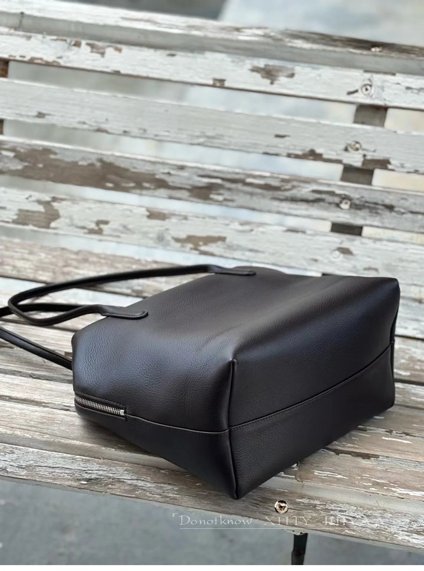 XHTY Genuine Leather Shoulder Bag Underarm Bag Women Soft Large Capacity Bowling Bag Simple Fashion Top Layer Cowhide New Model