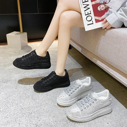 NEW Brand Women Fashion Casual Glitter Sparkling Sneakers Women Encrusted Lace Up Shoes White Sole Fashion Street Sneakers Shiny