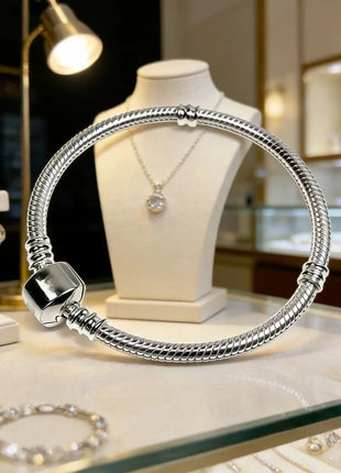 Nuovo Bracciale Artigianale Originale in Argento 925 con Charm, Liscio e Morbido, a Osso di Serpente, per Donna - Regalo 2026 PlatiNum