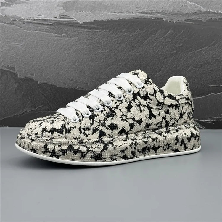 2026 New Rhinestone Spikes Flat Leather Shoes Fashion Men Embroidery Loafer Dress Smoking Slipper Casual Diamond Shoe 38-43