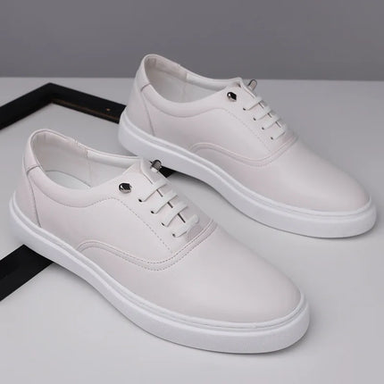 Big Size Fashion Casual Sneakers for Men Spring Autumn New Designer Board Shoes Male Black White Leather Zapatos De Hombre