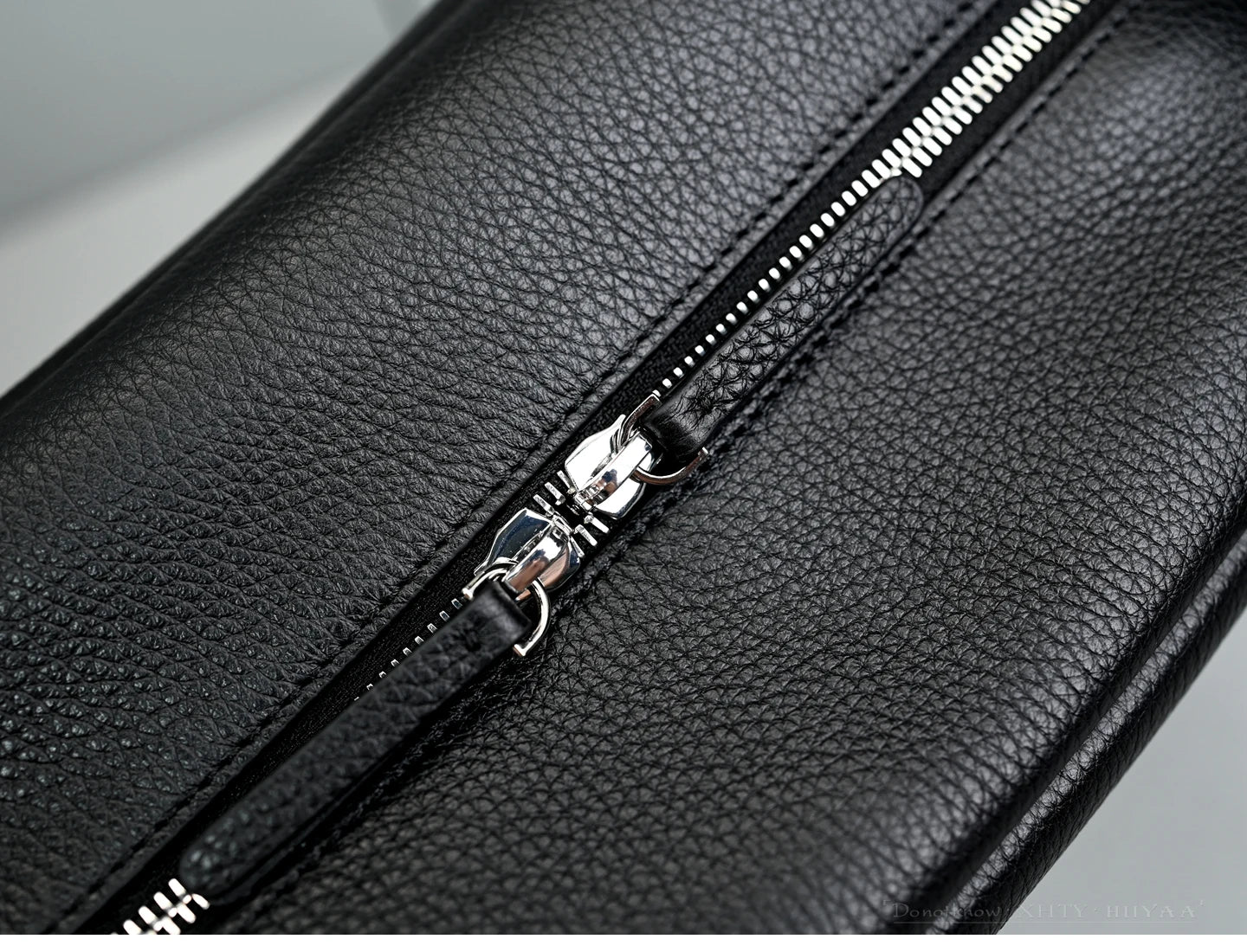 XHTY Genuine Leather Shoulder Bag Underarm Bag Women Soft Large Capacity Bowling Bag Simple Fashion Top Layer Cowhide New Model