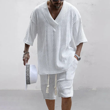 2024 Pantaloncini casual primaverili ed estivi Set T-shirt e pantaloncini a maniche corte con scollo a V in due pezzi da uomo Street Wear Set lavorato a maglia platinumshop