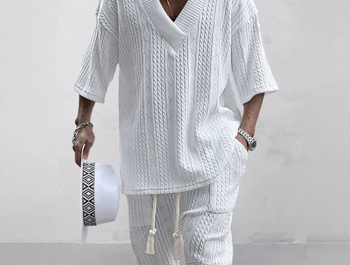 2024 Pantaloncini casual primaverili ed estivi Set T-shirt e pantaloncini a maniche corte con scollo a V in due pezzi da uomo Street Wear Set lavorato a maglia platinumshop