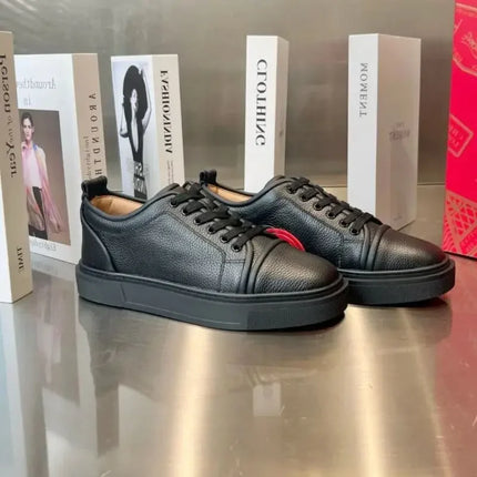 New Style Casual Leather Casual Couple Sneakers Unisex Fashion Crescent Bottom White Shoes Red Sole Men's Women's Casual Shoes