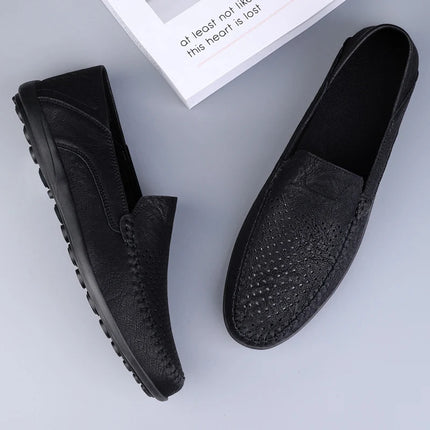 Scarpe da uomo Casual in pelle scavano mocassini da uomo traspiranti Slip on scarpe da guida mocassini da uomo italiani di lusso Plus Size 38-47
