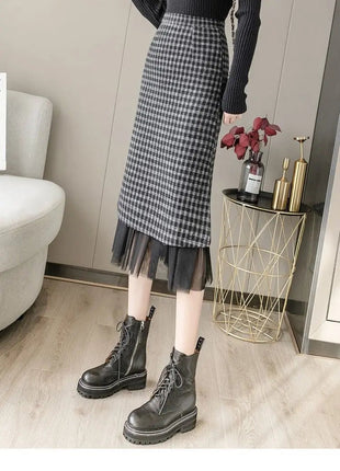 Woolen plaid skirt autumn and winter 2025 new plaid foreign style small man a word hip wrap medium and long skirt PlatiNum