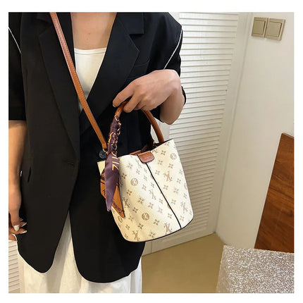 Advanced fashion bag for women 2025 new casual women's bag, large capacity bucket bag, shoulder bag, diagonal cross bag PlatiNum