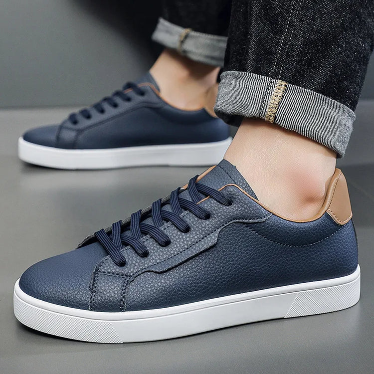 2026Mens Board Shoes Classic Lace Up Lightweight Breathable Casual Leather Sports Shoes Daily Comfortable Male Business Sneakers