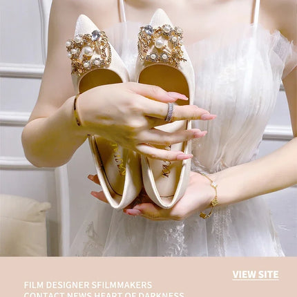 Moda di lusso Rivetto Fibbia Cintura Appartamenti Mocassino slip-on da donna Scarpe a punta Scarpe da balletto Mocassini da donna da ufficio 2025