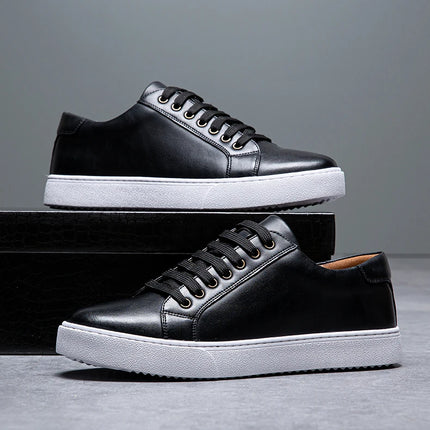 New Men Casual Sports Vulcanized Shoes Comfortable Fashionable Flat Heeled Leather Shoes Outdoor Driving Travel Brand Shoes Men