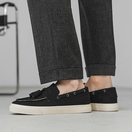 Mocassini fatti a mano in pelle scamosciata per il tempo libero Passeggiata Scarpe casual maschili Nuovo design Casual Slip on Flats Scarpe da guida versatili Mocassini