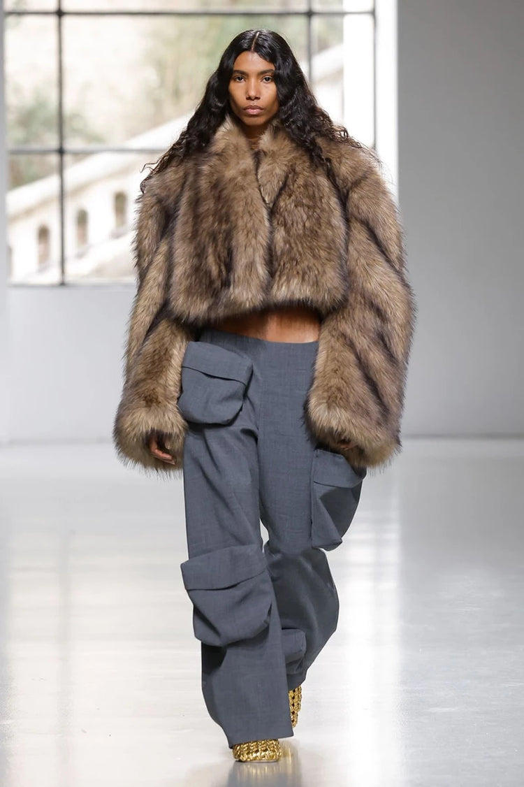 ZADORIN Luxury Trend Short Mink Coat Winter Faux Fur Coats Woman Clothing Oversized Fluffy Faux Fur Jacket Woman Fur Faux Coat