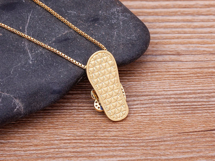 AIBEF collana con ciondolo a forma di cuore con strass gioielli di moda Micro Pave CZ ciondolo a catena con ciondoli regalo di san valentino per l'amante