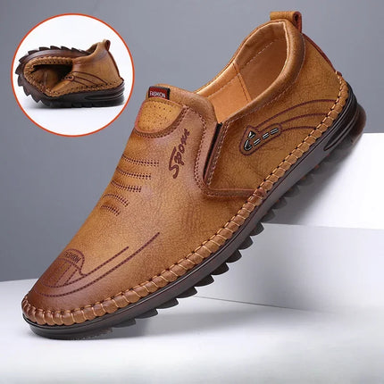 Scarpe da uomo di alta qualità Calzature in pelle fatte a mano Scarpe da lavoro casual da uomo Scarpe da ginnastica da viaggio con suola morbida per esterni Mocassini di marca