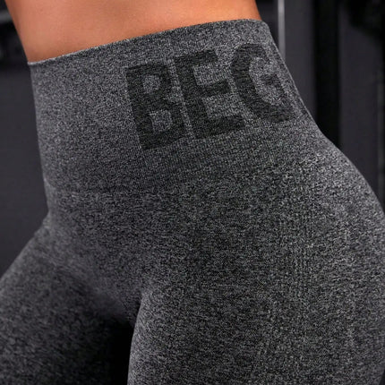 Seamless letter peach yoga pants, hip lifting yoga clothes, tight fitting high waisted sports and fitness pants for women PlatiNum