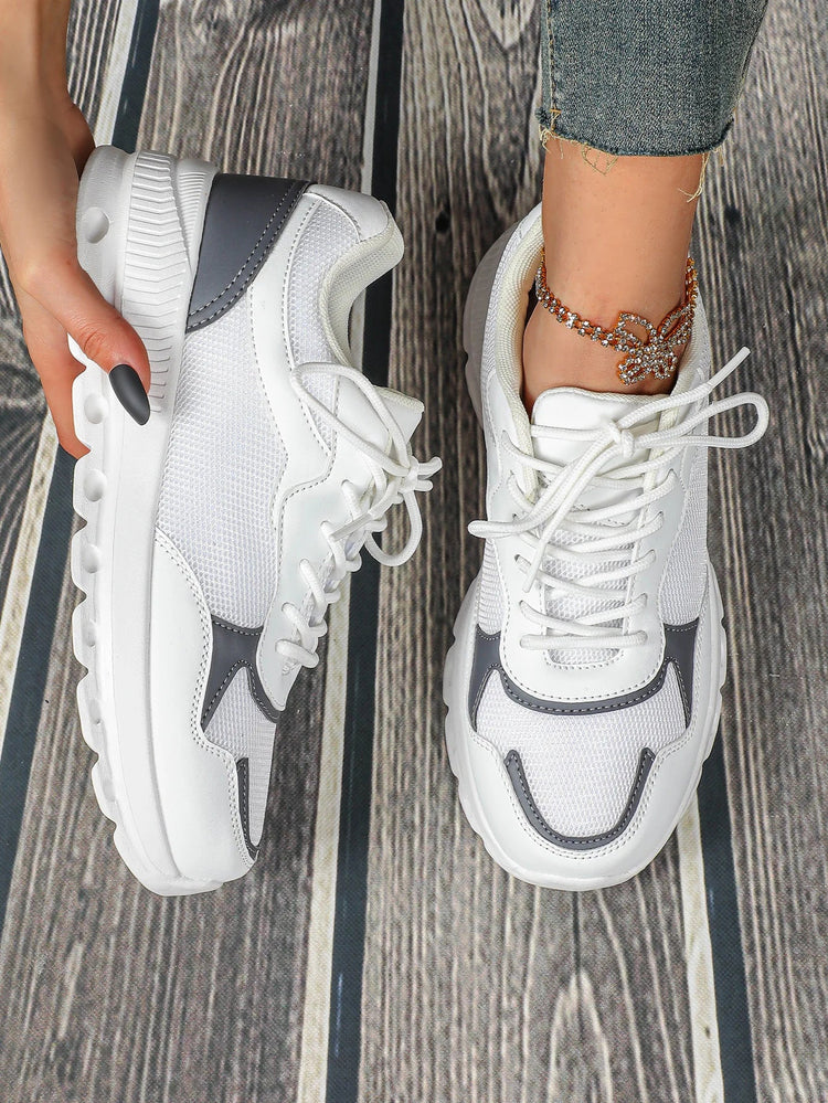 VEAMORS Unisex Mesh Running Shoes Lightweight Breathable Sports Sneakers Elastic Soft Sole Footwear for Walking Gym Fitness PlatiNum