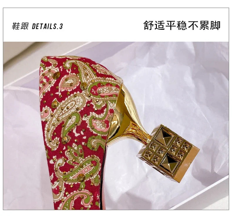 Moda di lusso Rivetto Fibbia Cintura Appartamenti Mocassino slip-on da donna Scarpe a punta Scarpe da balletto Mocassini da donna da ufficio 2025