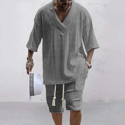 2024 Pantaloncini casual primaverili ed estivi Set T-shirt e pantaloncini a maniche corte con scollo a V in due pezzi da uomo Street Wear Set lavorato a maglia platinumshop
