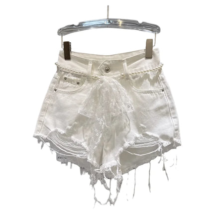 New Three-Point Denim Shorts with Pearl Mesh Waist Chain, Ripped, Fashionable, Sweet and Spicy, for Summer 2026, Women's White Hot Pants