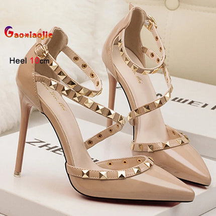 Scarpe tacco alto da donna estive in Europa e America Moda punta a punta bocca superficiale rivetto scava fuori sandali a spillo da discoteca platinumshop