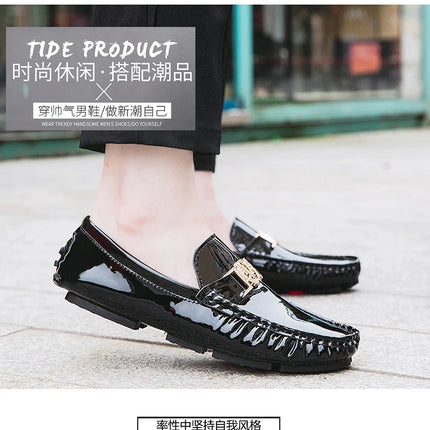 Scarpe a cuffia da uomo, scarpe slip-on primaverili ed estive, scarpe da uomo alla moda in pelle verniciata stile coreano, scarpe pigre basse, scarpe casual, fatte a mano