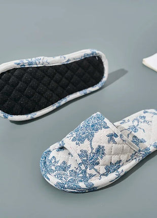 Nuove pantofole da casa Scarpe da pavimento floreali in morbido cotone Pantofole da interno antiscivolo leggere alla moda Pantofole da coppia per camera da letto