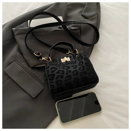 Elegante Mini Borsa a Tracolla con Manico Superiore, Chiusura Dorata, Versatile Borsa in Finta Pelle Scamosciata e Pelle per Uso Quotidiano Femminile