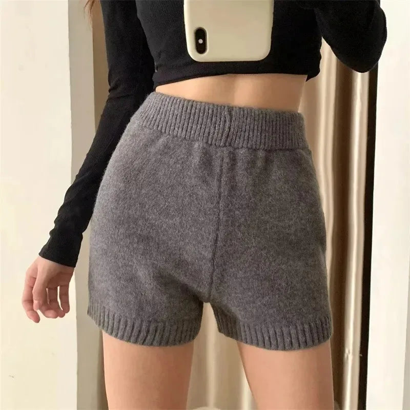 Hot Sexy Knit Shorts Women Korean Fashion Casual Outerwear Sheath Mini Pants 2025 Spring Solid Versatile Y2k Streetwear