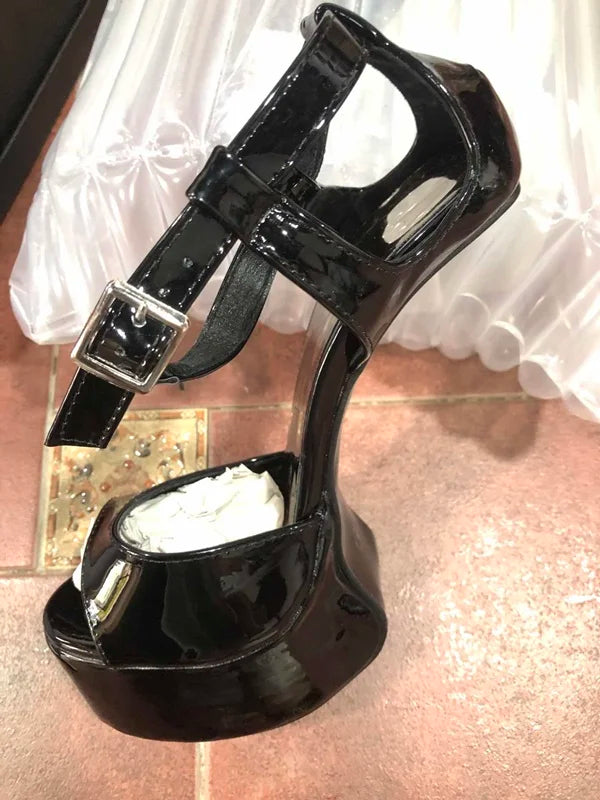 Strange Style Peep Toe Cover Heel Sandals Sexy Pointed Toe Heel 22 CM Patent Leather New Arrivals Fashion Women Runway Shoes
