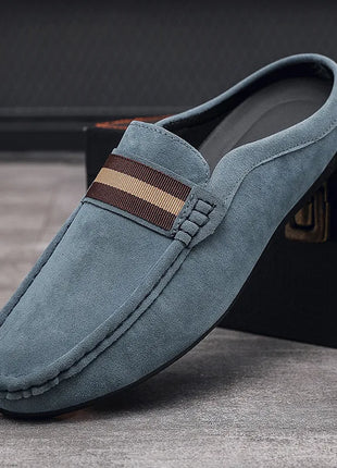 Muli da uomo scarpe Casual in pelle scamosciata leggera nuovi uomini pigro per il tempo libero mezze pantofole traspiranti Slip on scarpe da passeggio mocassino