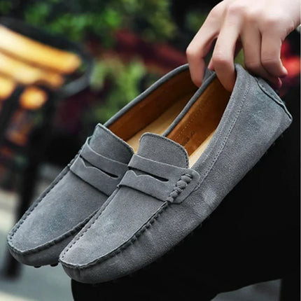 Scarpe casual da uomo fatte a mano Mocassini morbidi Scarpe da guida leggere Moda Slip on Flats Mocassini di alta qualità Scarpe da uomo antiscivolo