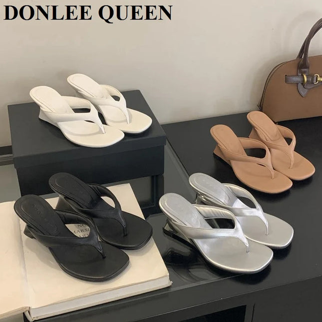 Marchio di moda Zeppa Pantofola Presentazioni aziende produttrici giochi Clip Toe Infradito Sandali a fascia stretta Scarpe Casual Pantofola femminile Sandalia Mujer