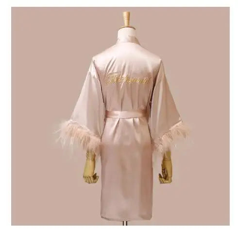 Donna piuma sposa damigella d'onore abito da sposa raso Kimono accappatoio abito da notte ricamo lettera camicia da notte scollo a v Lingerie