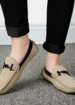 Estate nuovi mocassini in pelle scamosciata comodi appartamenti scarpe Casual da uomo traspirante Slip-On scarpe da guida in morbida pelle mocassini 2022