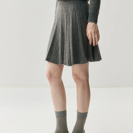 Chic Women's Pleated Skirt 100% Merino Wool Sweater  Knit Short Skirt Mini Skirts Autumn Winter Umbrella Wave Skirt Sweet Dress PlatiNum