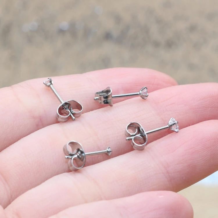 Super Mini 1.5MM 2MM zirconi in acciaio inox Push Back orecchini a bottone per uomo donna 2PC delicato Jewerlry platinumshop
