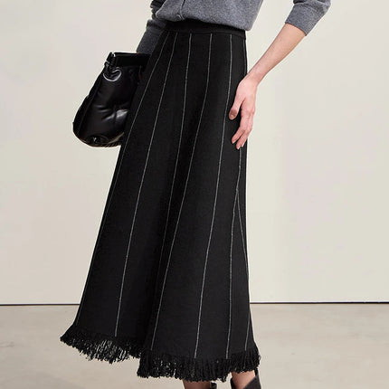 Amii Women's Skirt 2025 Winter New Knitting Striped Tassel A-Line Skirts For Women Versatile Loose Clothing Ladies 12544168 PlatiNum