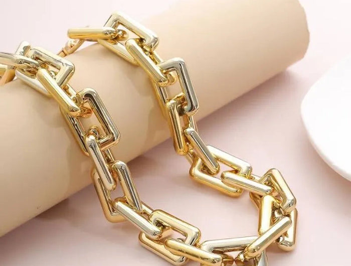 Versatile Women Bag Chain Strap Wide Chain Golden Luxury Fashion Bag Accessories Fashion Chain Bag PlatiNum