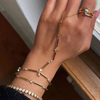 Nuovo speciale color oro Goccia d'acqua Bling Ovale CZ Collana girocollo Lariat Lunga barra a goccia a forma di Y Lunga nappa Gioielli da donna 2025