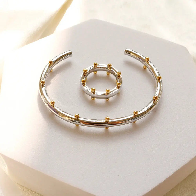 Set di gioielli di lusso Bracciale rigido in acciaio inossidabile Anello da dito Orecchini a cerchio con mini sfere per regali di gioielli di moda da donna platinumshop