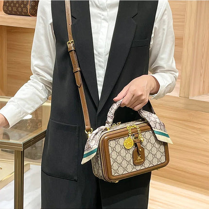 Brand Women's Bag 2025 New Style Light Luxury Western Style High Quality Handbag Designer Casual Versatile Crossbody Bag PlatiNum