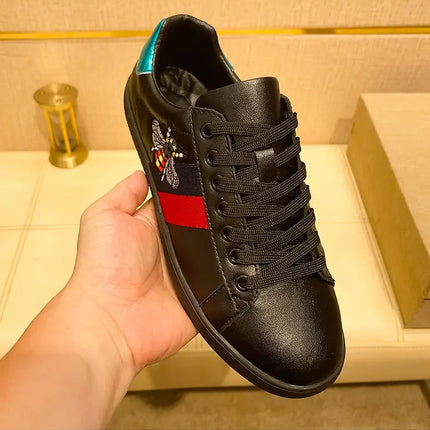 2026 Sneakers Men Bee Shoes High Quality Embroidery Men's Skateboard Shoes Comfortable Low Cut