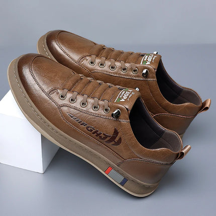 Scarpe casual da uomo alla moda Scarpe semplici da uomo retrò in vera pelle Scarpe da lavoro formali eleganti per pendolari Mocassini con consegna gratuita
