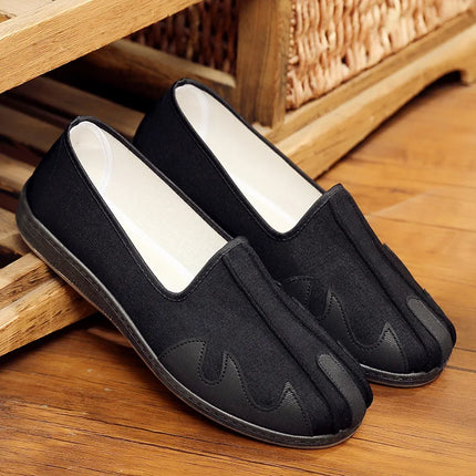 Nuovi uomini mocassini scarpe moda uomo morbido mocassini mocassini tela Slip-On scarpe Casual uomo Outdoor Walking uomo calzature