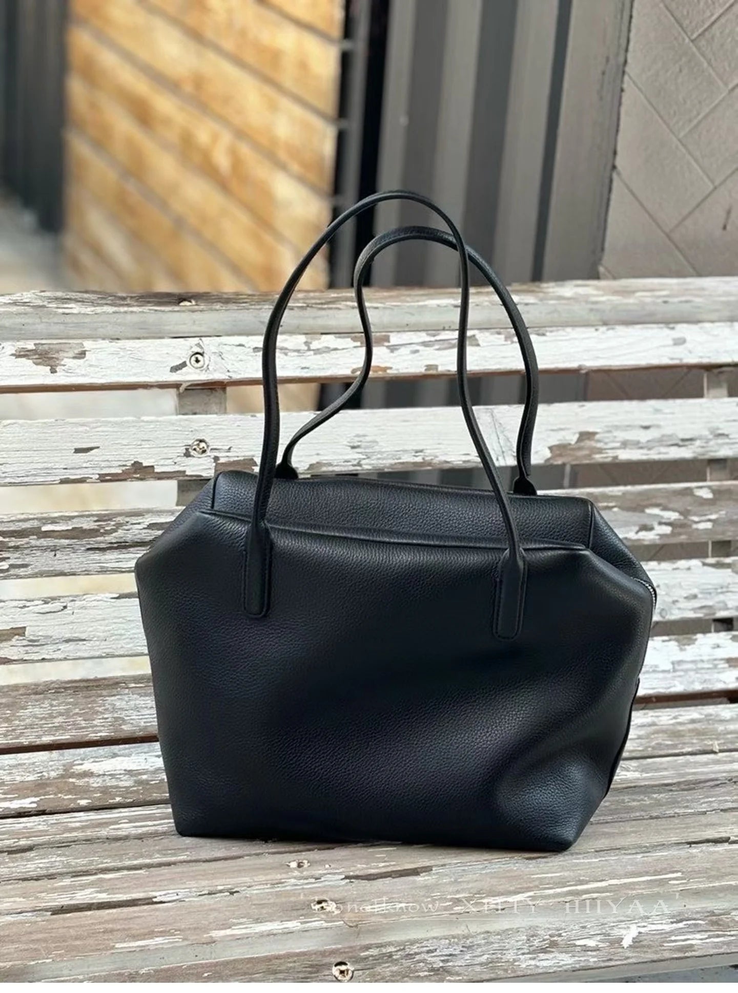 XHTY Genuine Leather Shoulder Bag Underarm Bag Women Soft Large Capacity Bowling Bag Simple Fashion Top Layer Cowhide New Model