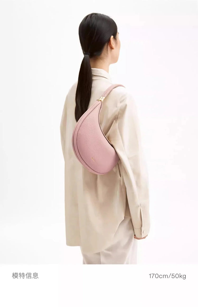 2025 Luxury Quality Half Moon Women's Shoulder Bag Crossbody Aesthetic Bags Women's Handbag Lock Catch Designer Underarm Bags PlatiNum