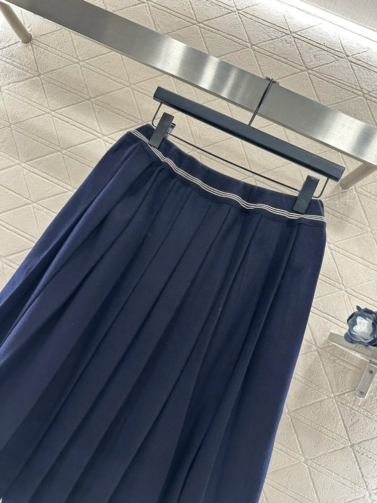 Early spring new elegant and fashionable mid length wool pleated high waisted A-line half skirt women's clothing PlatiNum